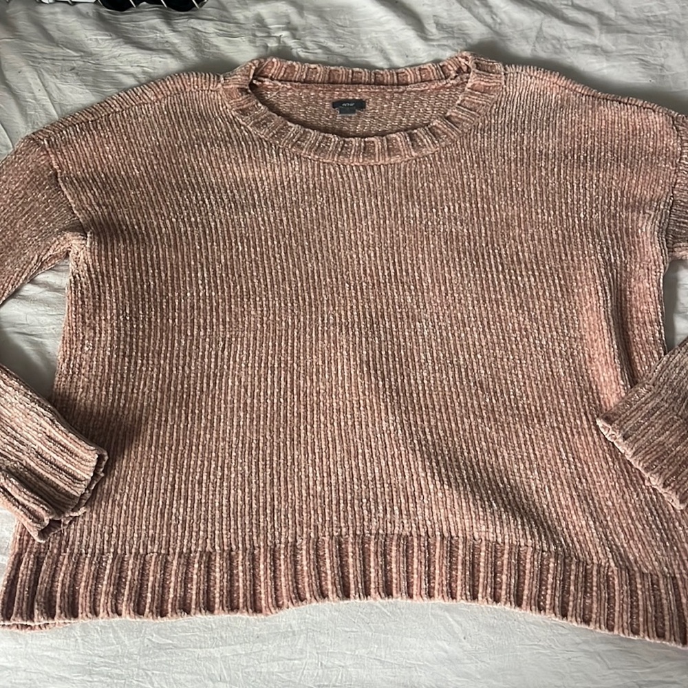 Cute Pink Creamy Sweater With Hints Of Glitter, S
